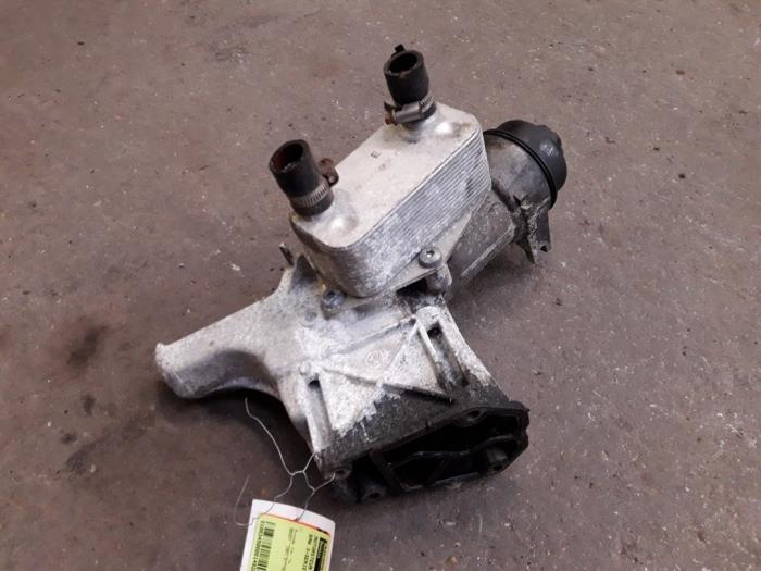 Used Engine mount BMW 3 serie (E46/4) 318d 16V Price on request offered by Autodemontage Joko B.V.