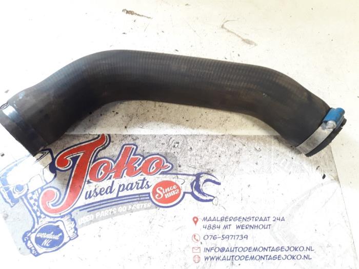 Gebrauchte Intercooler Schlauch Fiat Doblo Cargo (263) 1.3 MJ 16V DPF Euro 5 Preis auf Anfrage angeboten von Autodemontage Joko B.V.