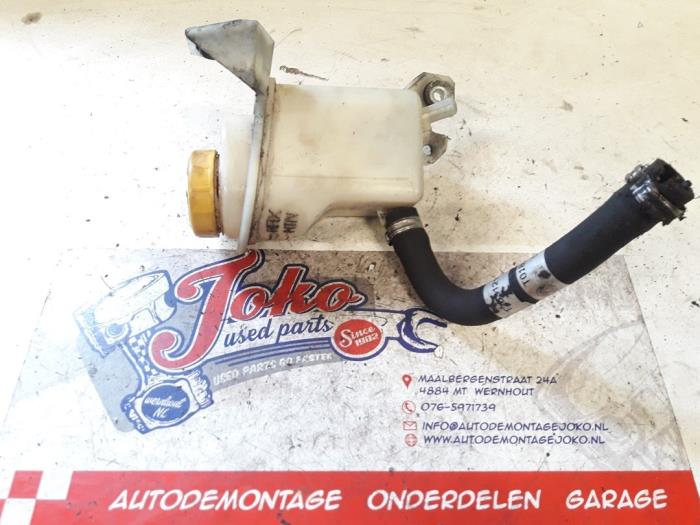 Begagnade Styrservotank Fiat Doblo Cargo (263) 1.3 MJ 16V DPF Euro 5 Pris på förfrågan erbjuds av Autodemontage Joko B.V.