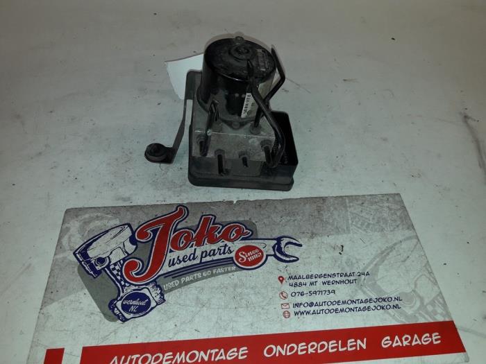 Usagé Bloc ABS Volkswagen Bora (1J2) 2.0 Prix sur demande proposé par Autodemontage Joko B.V.