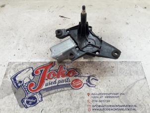 Used Rear wiper motor Renault Clio III (BR/CR) 1.5 dCi 75 FAP Price on request offered by Autodemontage Joko B.V.