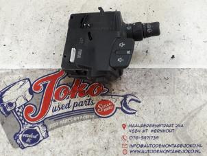 Used Wiper switch Renault Clio III (BR/CR) 1.5 dCi 75 FAP Price on request offered by Autodemontage Joko B.V.