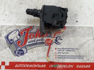 Used Indicator switch Renault Clio III (BR/CR) 1.5 dCi 75 FAP Price on request offered by Autodemontage Joko B.V.