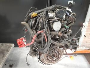 Motor van een Renault Clio III (BR/CR) 1.5 dCi 75 FAP 2012