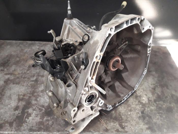 Gebrauchte Getriebe Renault Clio III (BR/CR) 1.5 dCi 75 FAP Preis auf Anfrage angeboten von Autodemontage Joko B.V.
