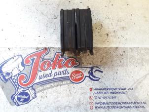 Used Front brake pad Renault Clio III (BR/CR) 1.5 dCi 75 FAP Price on request offered by Autodemontage Joko B.V.