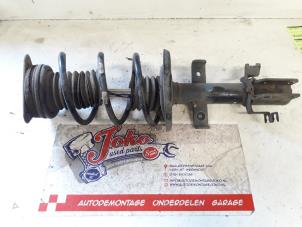 Used Front shock absorber rod, right Renault Clio III (BR/CR) 1.5 dCi 75 FAP Price on request offered by Autodemontage Joko B.V.