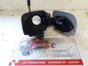 Used Tank cap cover Renault Clio III (BR/CR) 1.5 dCi 75 FAP Price on request offered by Autodemontage Joko B.V.