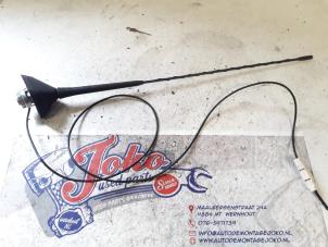 Used Antenna Renault Clio III (BR/CR) 1.5 dCi 75 FAP Price on request offered by Autodemontage Joko B.V.