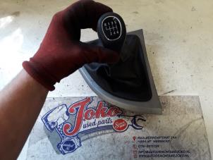 Used Gear stick knob BMW 1 serie (E87/87N) 116i 2.0 16V Price on request offered by Autodemontage Joko B.V.