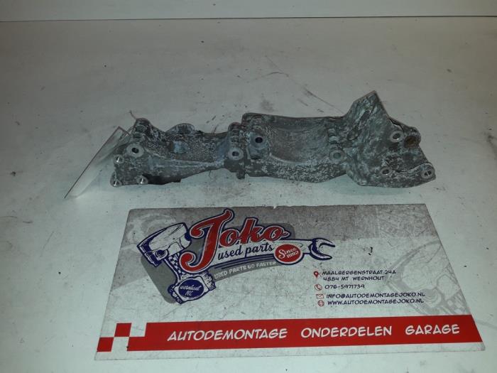 Usagé Support dynamo haut Audi A3 (8L1) 1.6 Prix sur demande proposé par Autodemontage Joko B.V.