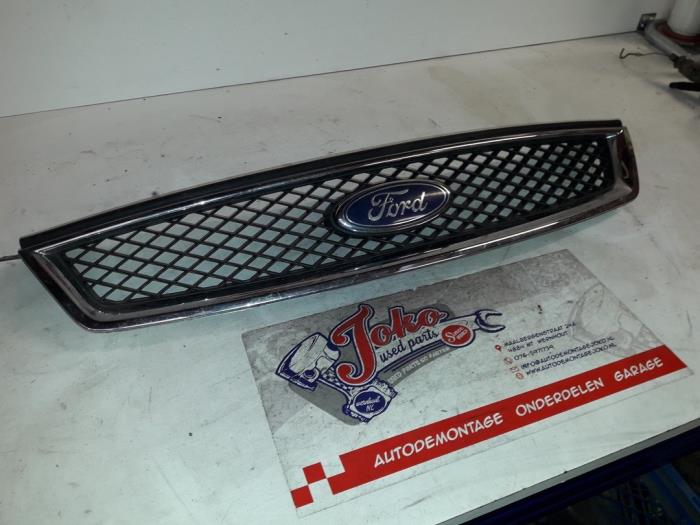 Używane Grill Ford Focus 2 1.8 TDCi 16V Cena na żądanie oferowane przez Autodemontage Joko B.V.