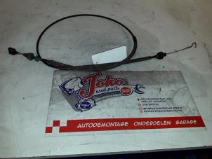 Used Throttle cable Volkswagen Transporter T4 2.4 D Price on request offered by Autodemontage Joko B.V.