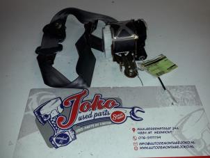 Used Front seatbelt, right Renault Clio III (BR/CR) 1.4 16V Price on request offered by Autodemontage Joko B.V.