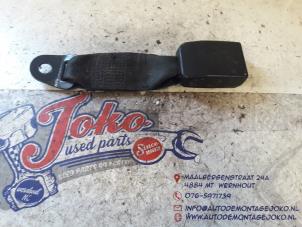Used Rear seatbelt buckle, right Dacia Duster (HS) 1.6 16V Price on request offered by Autodemontage Joko B.V.