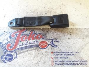 Used Rear seatbelt buckle, centre Dacia Duster (HS) 1.6 16V Price on request offered by Autodemontage Joko B.V.