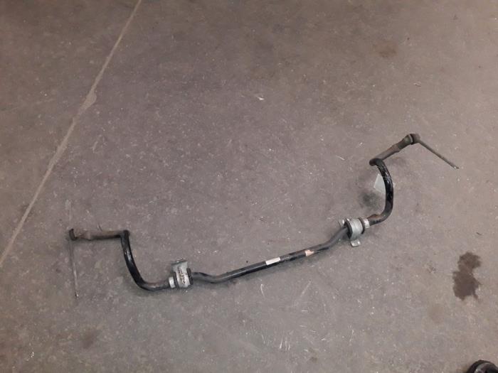 Front anti-roll bar from a Renault Clio III (BR/CR) 1.4 16V 2006