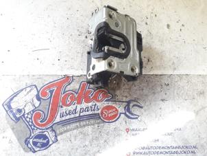 Used Front door lock mechanism 4-door, right Dacia Duster (HS) 1.6 16V Price on request offered by Autodemontage Joko B.V.