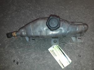 Used Expansion vessel Renault Clio III (BR/CR) 1.4 16V Price on request offered by Autodemontage Joko B.V.