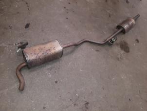 Used Exhaust central + rear silencer Renault Clio III (BR/CR) 1.4 16V Price on request offered by Autodemontage Joko B.V.