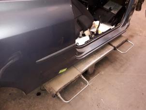 Used Sill, right Renault Clio III (BR/CR) 1.4 16V Price on request offered by Autodemontage Joko B.V.