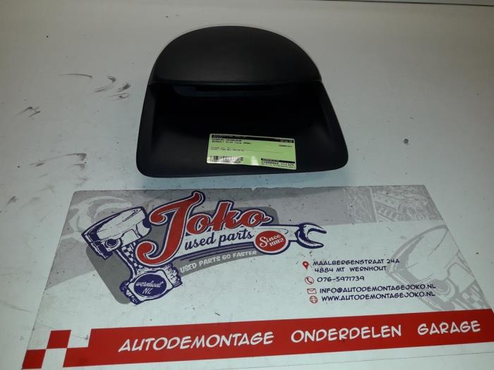 Begagnade Innerdisplay Renault Clio III (BR/CR) 1.4 16V Pris på förfrågan erbjuds av Autodemontage Joko B.V.