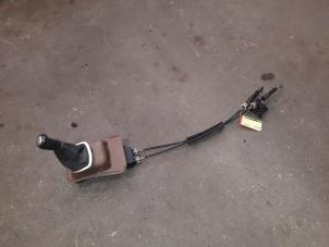 Used Gear stick Renault Clio III (BR/CR) 1.4 16V Price on request offered by Autodemontage Joko B.V.