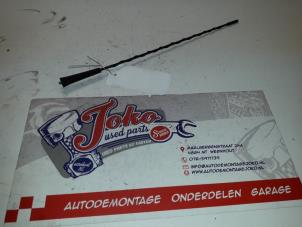 Used Antenna Renault Clio III (BR/CR) 1.4 16V Price on request offered by Autodemontage Joko B.V.
