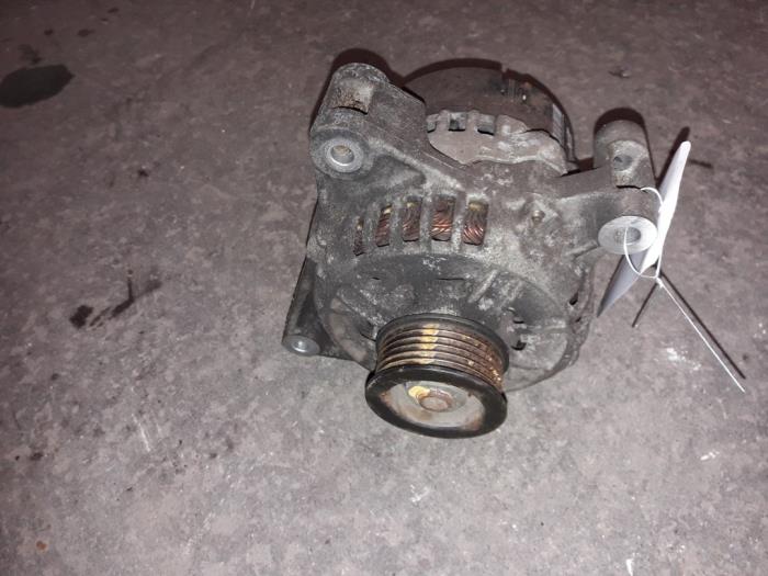 Gebrauchte Dynamo Volvo 850 Estate 2.5i 10V Preis auf Anfrage angeboten von Autodemontage Joko B.V.