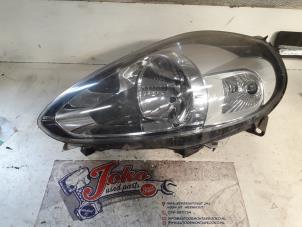 Used Headlight, left Fiat Punto Evo (199) 1.2 Euro 5 Price on request offered by Autodemontage Joko B.V.