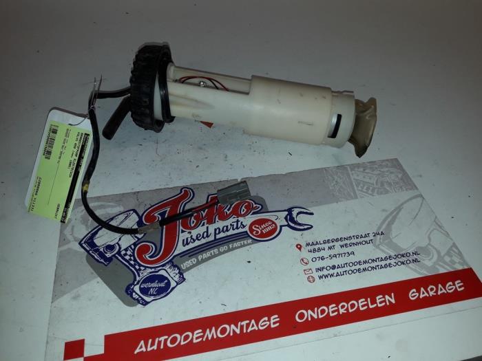 Electric fuel pump from a Volvo 850 Estate 2.5i 10V 1995
