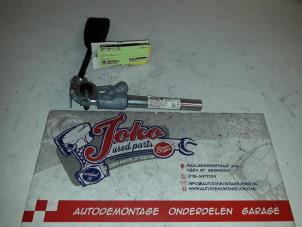 Used Seatbelt tensioner, left Opel Corsa D 1.3 CDTi 16V ecoFLEX Price on request offered by Autodemontage Joko B.V.