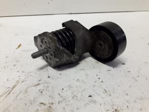 Spanrolle multiriem van een BMW 1 serie (E87/87N) 116i 2.0 16V 2010