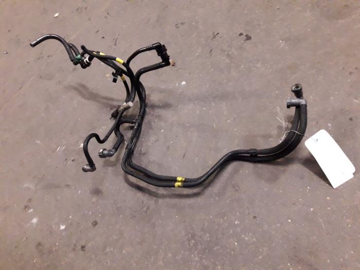 Gebrauchte Dieselleitung Set Ford Focus 2 Wagon 1.6 TDCi 16V 110 Preis auf Anfrage angeboten von Autodemontage Joko B.V.