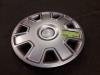 Wheel cover (spare) from a Ford Focus 2 Wagon, 2004 / 2012 1.6 TDCi 16V 110, Combi/o, Diesel, 1.560cc, 80kW (109pk), FWD, G8DA; G8DB; G8DD; G8DF; G8DE; EURO4, 2004-11 / 2012-09 2005