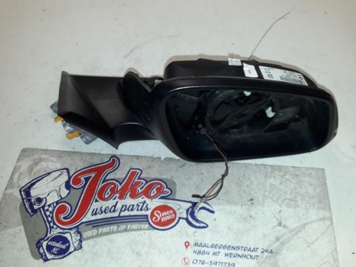 31f6581b-41e4-45f4-9dce-  