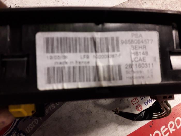 Heater control panel Citroen C4 Coupé 1.6 16V 9658084577