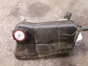 Used Expansion vessel Ford Mondeo III Wagon 1.8 16V Price on request offered by Autodemontage Joko B.V.