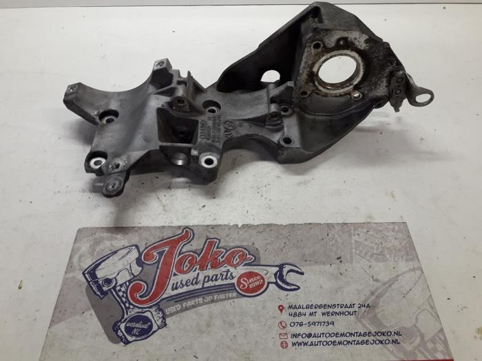 Usagé Support dynamo haut Skoda Yeti (5LAC) 1.6 TDI Greenline Prix sur demande proposé par Autodemontage Joko B.V.