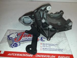 Used Air conditioning bracket Opel Omega B (25/26/27) 2.5i V6 24V Price on request offered by Autodemontage Joko B.V.