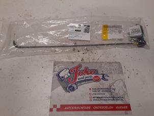 New Hood lever Renault Scénic III (JZ) 1.6 16V Price on request offered by Autodemontage Joko B.V.