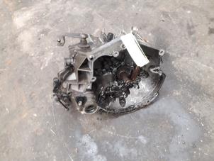 Used Gearbox Peugeot 206 SW (2E/K) 1.4 Price on request offered by Autodemontage Joko B.V.