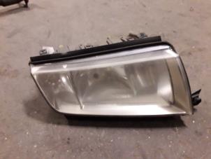 Used Headlight, right Skoda Fabia (6Y2) 1.4i Price on request offered by Autodemontage Joko B.V.