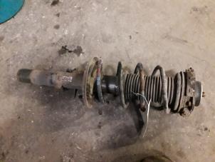 Used Front shock absorber rod, right Skoda Fabia (6Y2) 1.4i Price on request offered by Autodemontage Joko B.V.