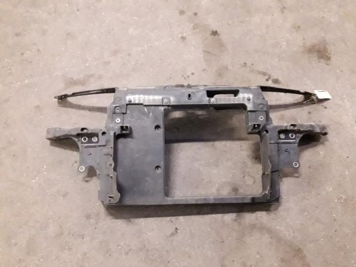 Front panel from a Skoda Fabia (6Y2) 1.4i 2001