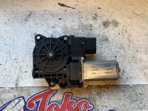 Used Door window motor BMW 3 serie (E90) 320i 16V Price on request offered by Autodemontage Joko B.V.