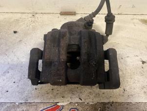 Used Front brake calliper, right BMW 3 serie (E90) 320i 16V Price on request offered by Autodemontage Joko B.V.