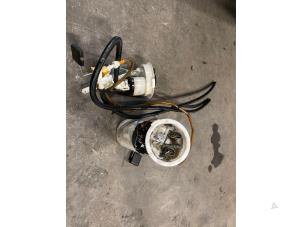 Used Mechanical fuel pump BMW 3 serie (E90) 320i 16V Price on request offered by Autodemontage Joko B.V.