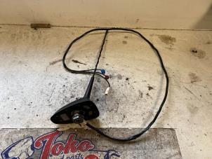 Used Antenna Renault Scénic III (JZ) 1.6 16V Price on request offered by Autodemontage Joko B.V.