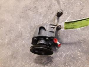 Used Power steering pump Volkswagen Golf III (1H1) 1.8 CL,GL Price on request offered by Autodemontage Joko B.V.